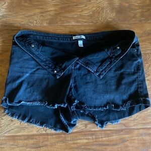 refuge+ jean shorts, extremely good condition (worn once)
